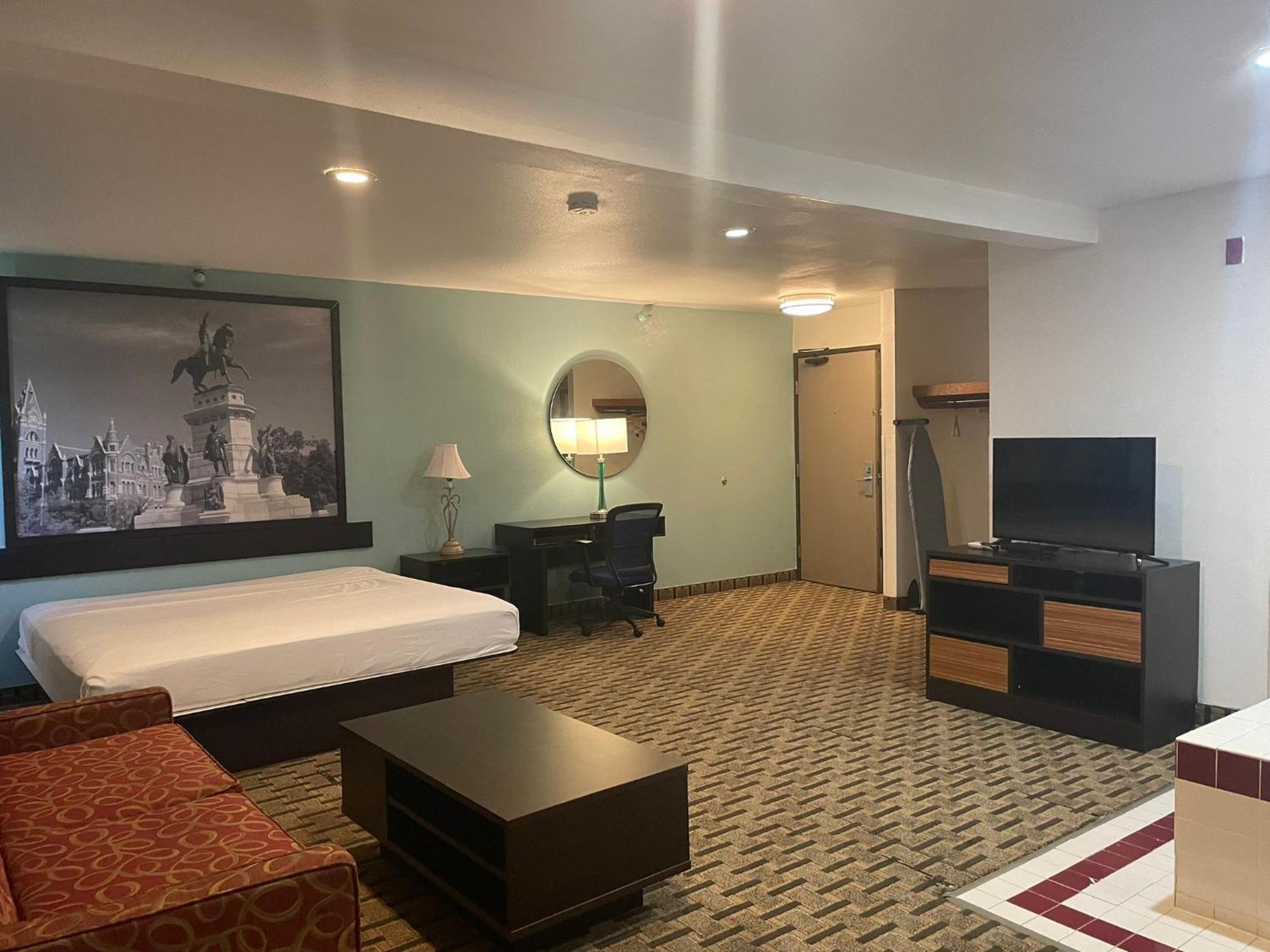 Super 8 By Wyndham Lynchburg Va Hotel Kültér fotó
