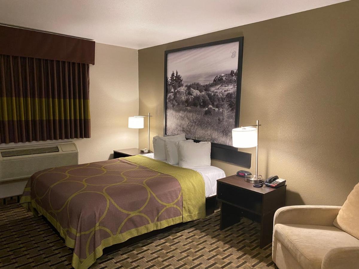 Super 8 By Wyndham Lynchburg Va Hotel Kültér fotó